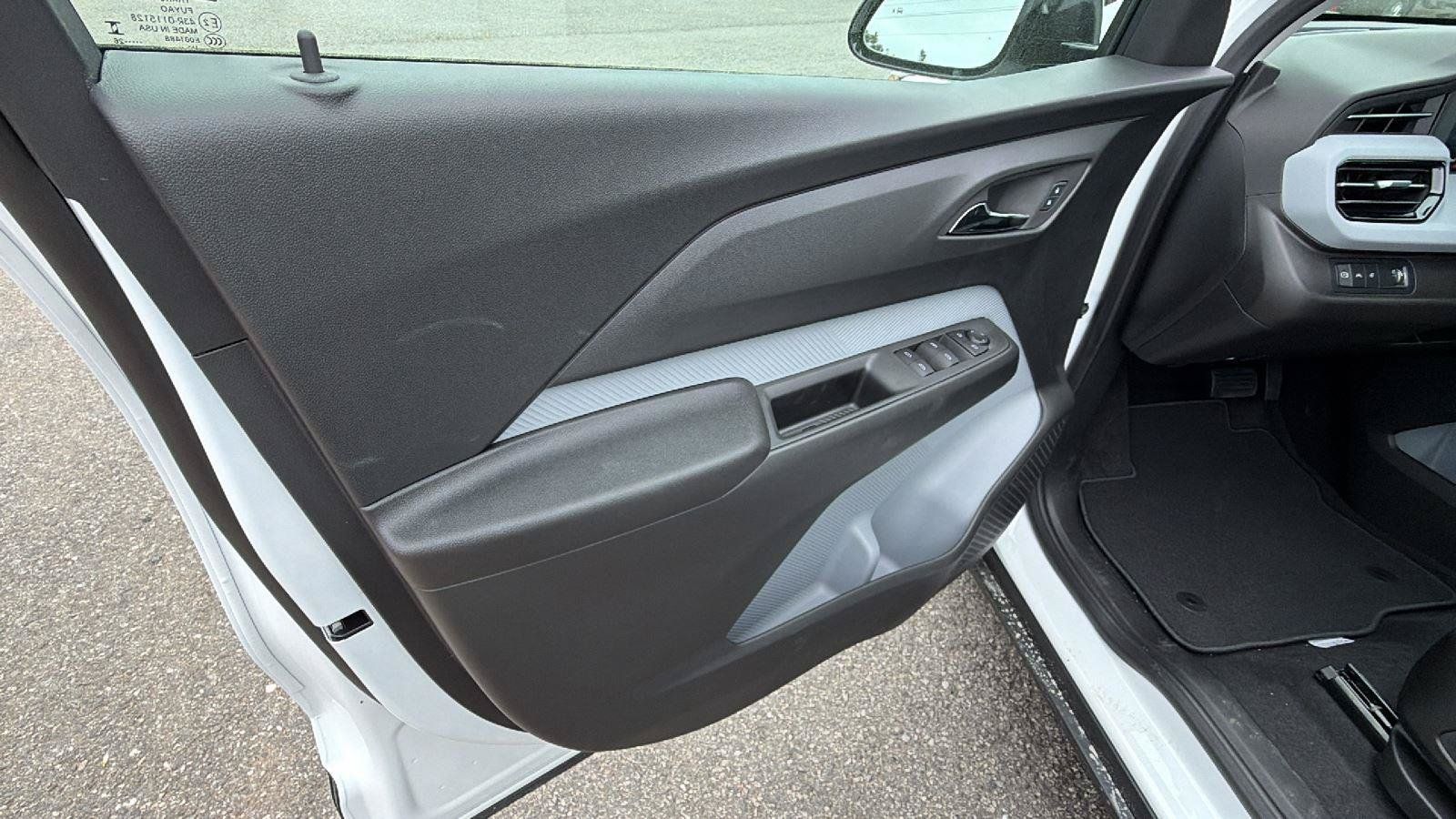 New 2027 Chevrolet Bolt RS FWD image 11