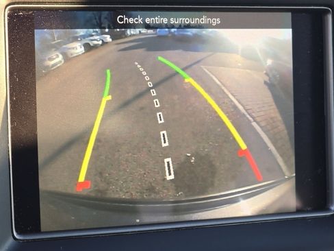 Used 2021 Jeep Grand Cherokee Laredo image 6