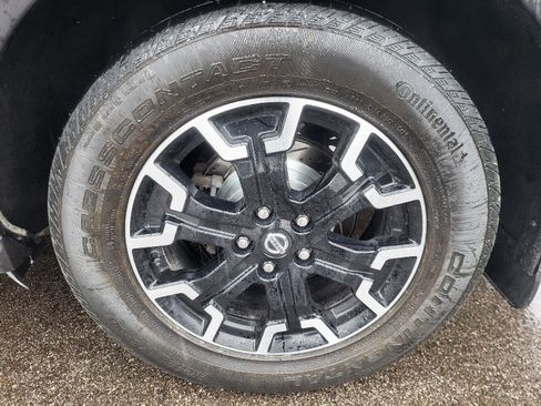 Used 2020 Nissan Pathfinder SL image 16