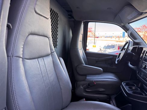 Used 2021 Chevrolet Express 2500 w/ Driver Convenience Package image 12