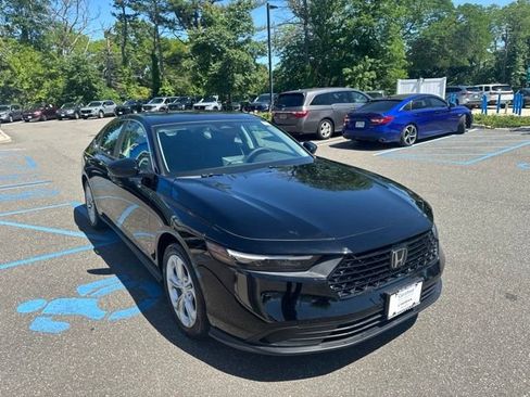 Used 2023 Honda Accord LX image 10