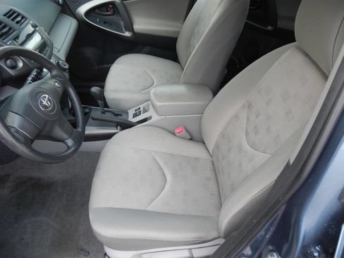 Used 2009 Toyota RAV4 2WD image 25