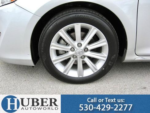 Used 2012 Toyota Camry XLE w/ Convenience Pkg FWD image 14