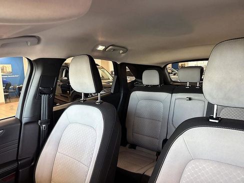 Used 2024 Ford Escape Active AWD/4WD image 27