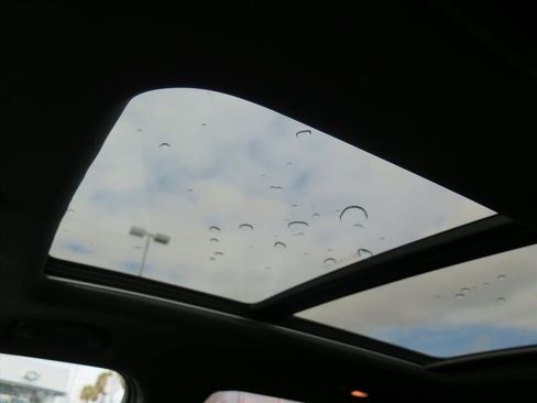 Used 2023 Chevrolet TrailBlazer ACTIV w/ Sun and Liftgate Package image 10