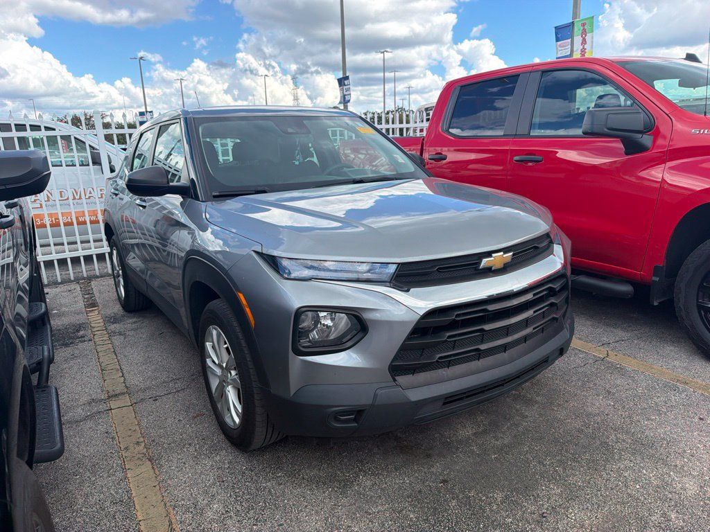 Used 2023 Chevrolet TrailBlazer LS AWD/4WD image 3