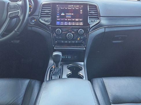 Used 2020 Jeep Grand Cherokee Limited X image 10