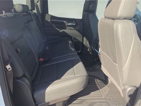New 2026 GMC Sierra 1500 SLT w/ SLT Premium Package image 16