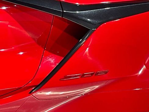 Used 2024 Chevrolet Corvette Z06 RWD image 15