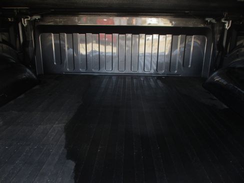 Used 2019 RAM 1500 Laramie image 7