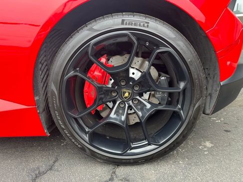 Used 2018 Lamborghini Huracan LP 580-2 image 34