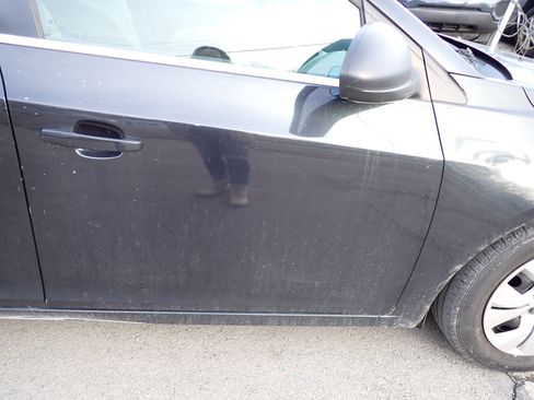 Used 2012 Chevrolet Cruze LS image 16