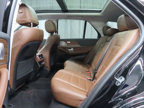 Used 2024 Mercedes-Benz GLE 350 4MATIC image 10