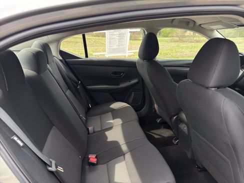 Used 2025 Nissan Sentra SV FWD image 28