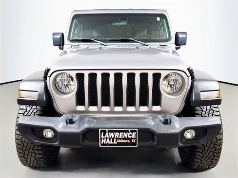 Used 2020 Jeep Wrangler Unlimited Sport S image 2