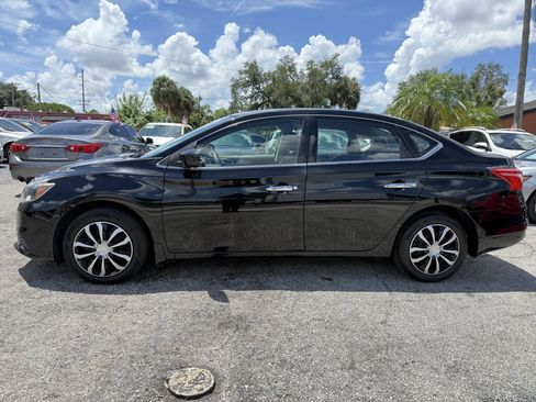Used 2016 Nissan Sentra SV FWD image 4