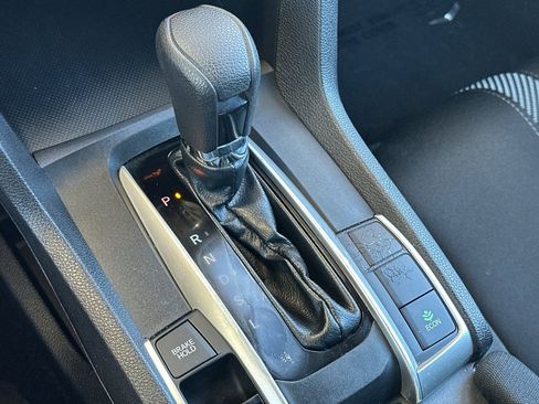 Used 2018 Honda Civic LX image 19