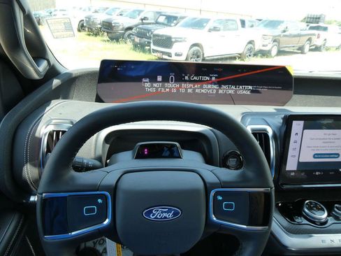 New 2027 Ford Expedition Platinum w/ Stealth Appearance Package AWD/4WD image 23