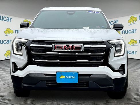 Used 2025 GMC Terrain Elevation image 2