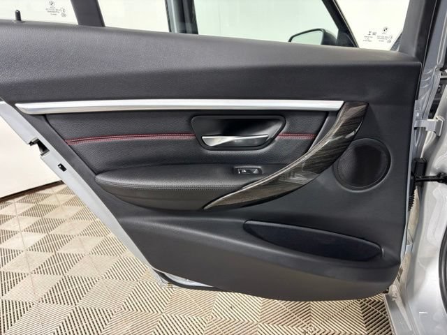 Used 2017 BMW 330i xDrive Sedan AWD/4WD image 20