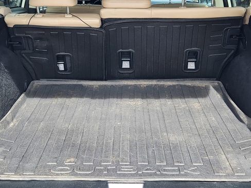 Used 2017 Subaru Outback 2.5i Limited image 31