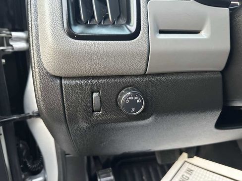 Used 2020 Chevrolet Colorado W/T image 13