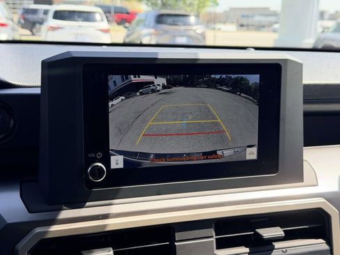 Certified 2025 Toyota Tacoma SR5 image 4