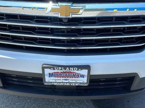New 2026 Chevrolet Traverse LT w/ LPO, Floor Liner Package FWD image 9