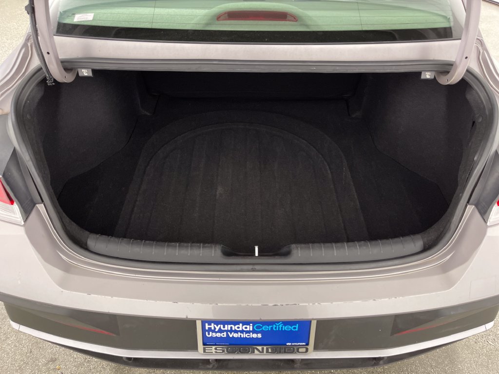 Certified 2024 Hyundai Elantra SEL FWD image 11