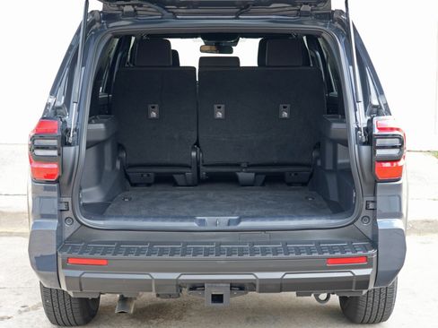 Used 2025 Toyota 4Runner SR5 RWD image 10