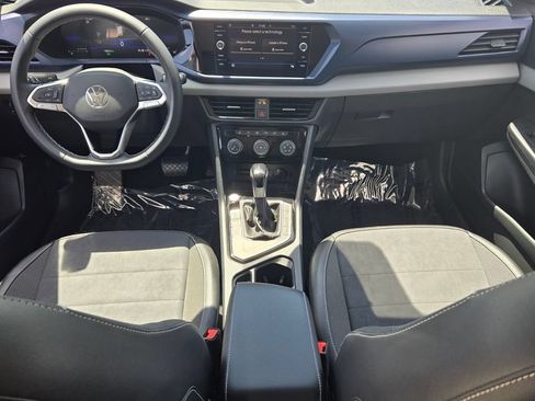 Certified 2023 Volkswagen Taos SE w/ Black Wheel Package FWD image 13