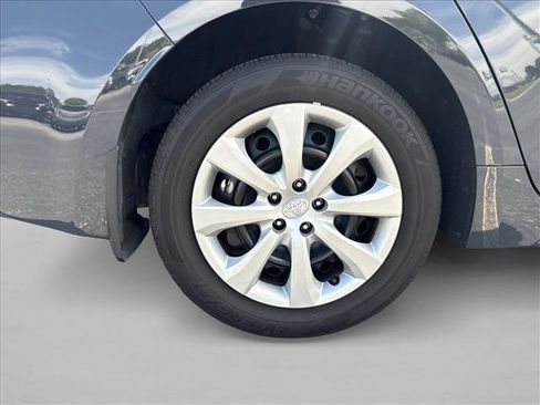 Used 2025 Toyota Corolla LE FWD image 24