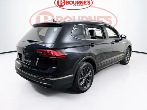 Used 2023 Volkswagen Tiguan SE FWD image 10