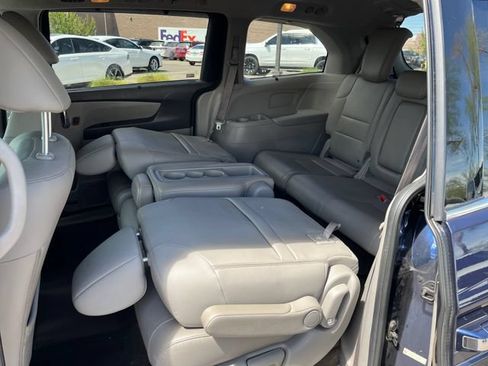 Used 2014 Honda Odyssey Touring image 3