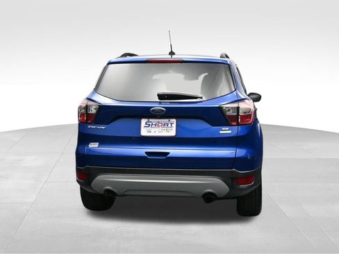 Used 2017 Ford Escape SE w/ Equipment Group 201A FWD image 4