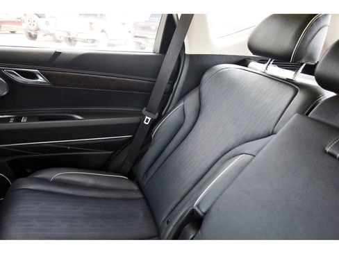 Used 2022 Genesis GV80 2.5T w/ Prestige Package 04 image 14