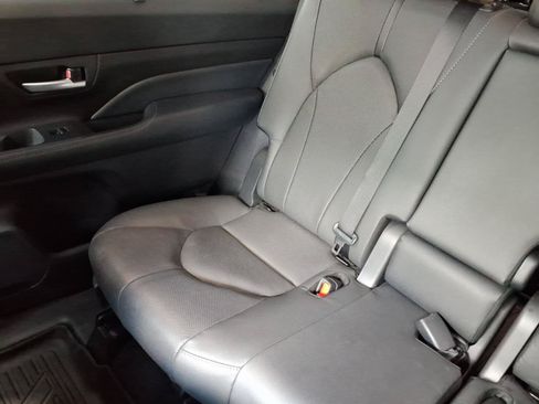 Used 2024 Toyota Grand Highlander FWD image 22