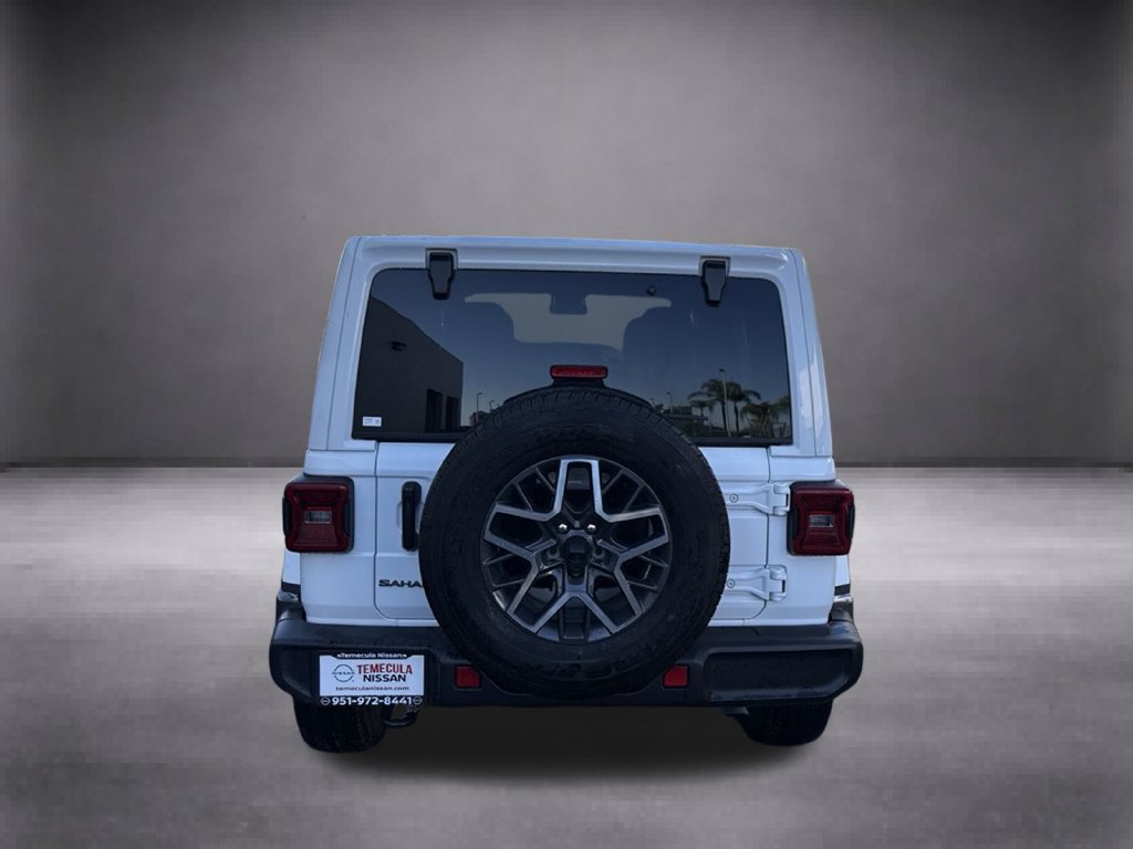 Used 2025 Jeep Wrangler Unlimited Sahara AWD/4WD image 6