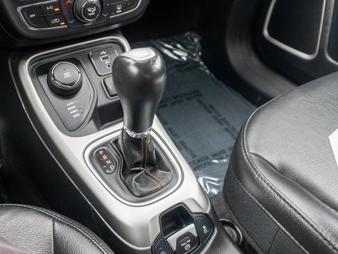 Used 2019 Jeep Compass Latitude AWD/4WD image 29