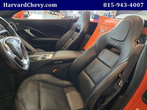 Used 2019 Chevrolet Corvette Stingray Convertible w/ 2LT Preferred Equipment Group RWD image 27