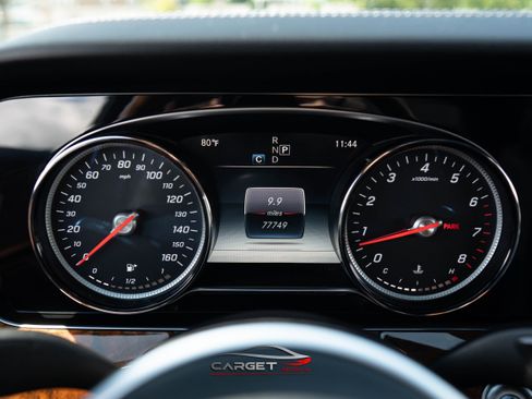 Used 2019 Mercedes-Benz E 300 4MATIC image 30