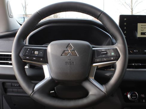 New 2026 Mitsubishi Outlander Trail Edition image 12