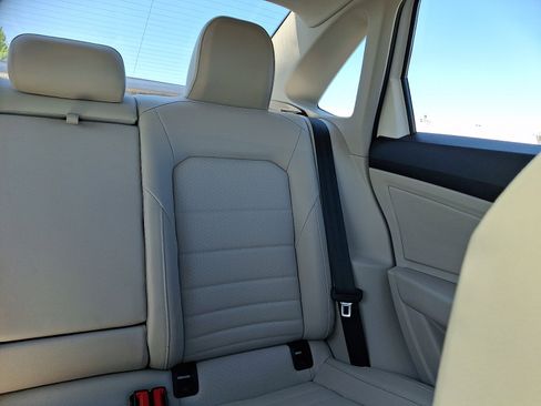 Used 2023 Volkswagen Jetta SE FWD image 16
