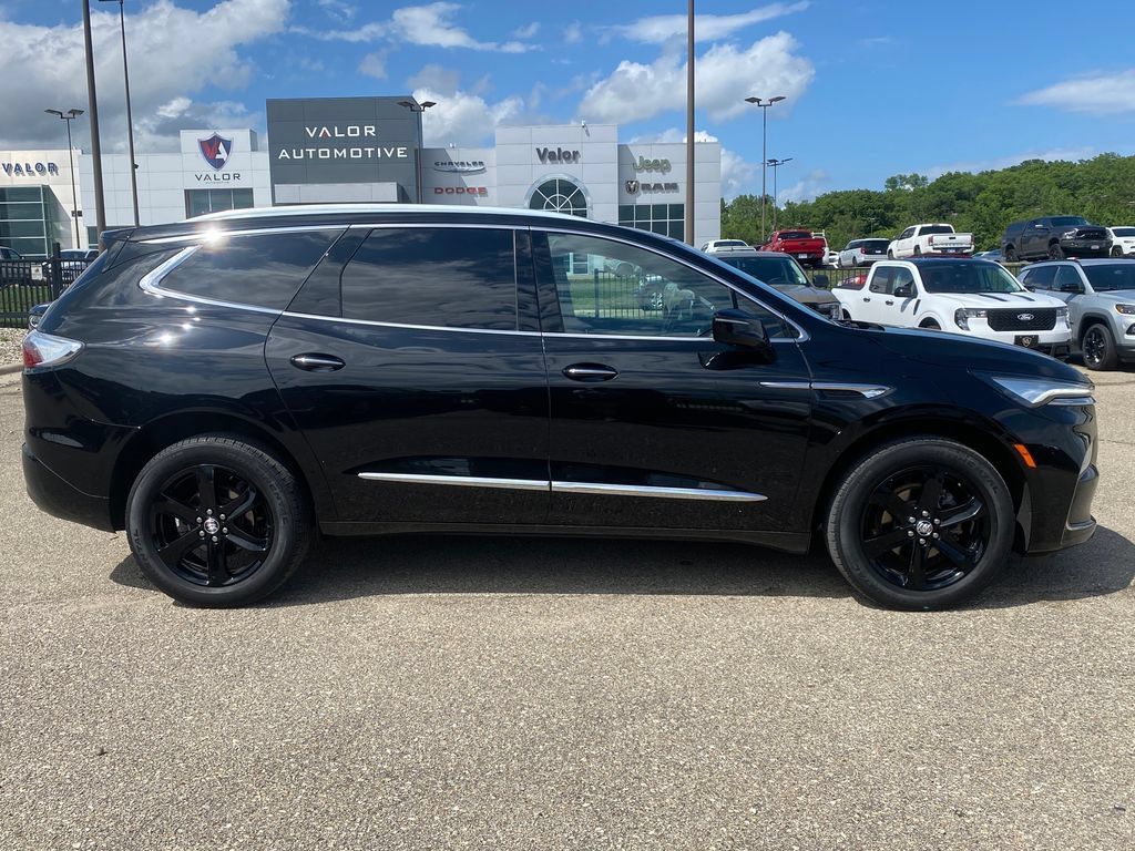 Used 2024 Buick Enclave Essence w/ Experience Buick Package AWD/4WD image 7
