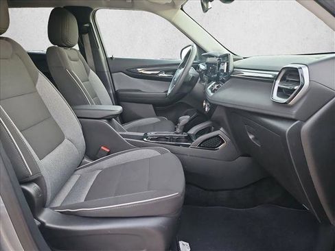 Used 2025 Chevrolet TrailBlazer LT image 20