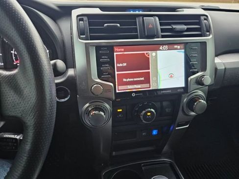 Used 2021 Toyota 4Runner SR5 Premium image 17