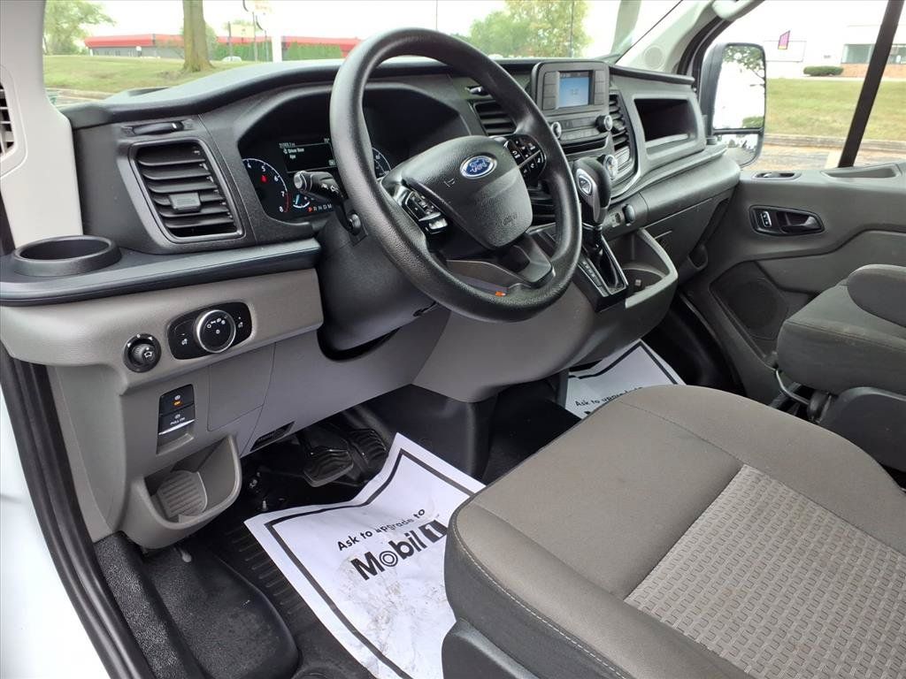 Used 2024 Ford Transit 150 Low Roof RWD image 9