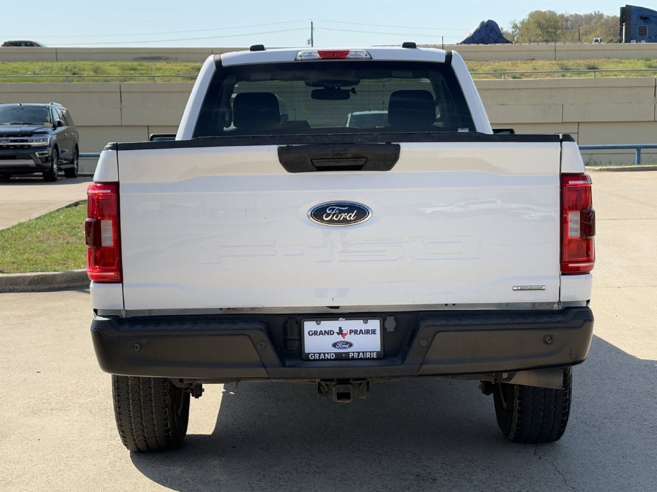 Used 2023 Ford F150 XL w/ Max Trailer Tow Package RWD image 7