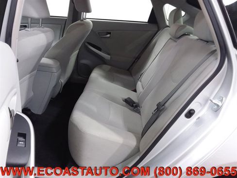 Used 2015 Toyota Prius Two image 13