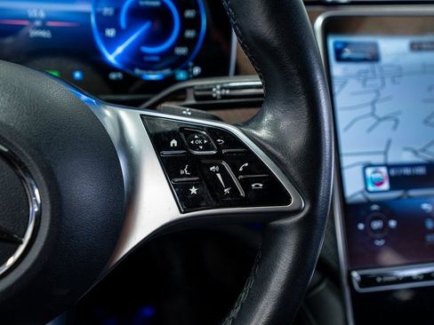 Used 2023 Mercedes-Benz EQE 500 4MATIC Sedan image 43